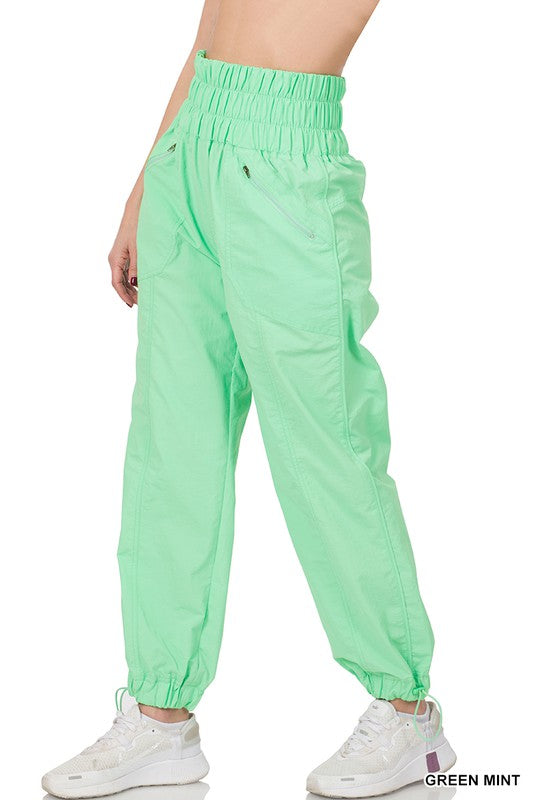 ON THE WINDBREAKER- MINT