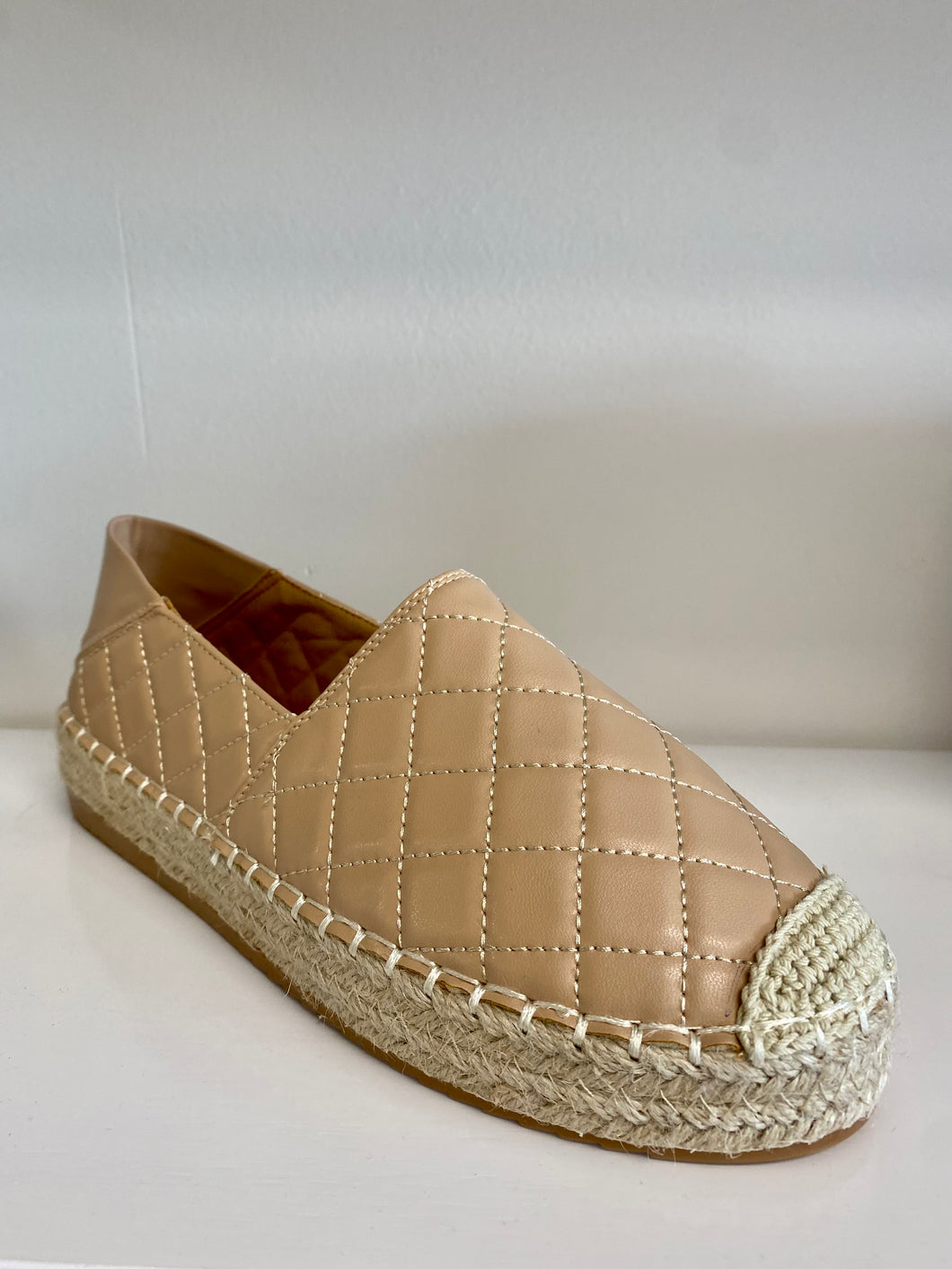 GIA FLATS NUDE