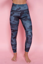Load image into Gallery viewer, CAMO ACTIVE LEGGINGS
