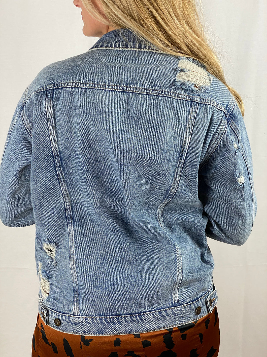 EVERYTHING DENIM JACKET