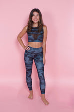Load image into Gallery viewer, CAMO ACTIVE LEGGINGS

