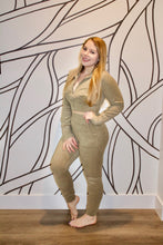 Load image into Gallery viewer, OLIVE LOUNGE SET
